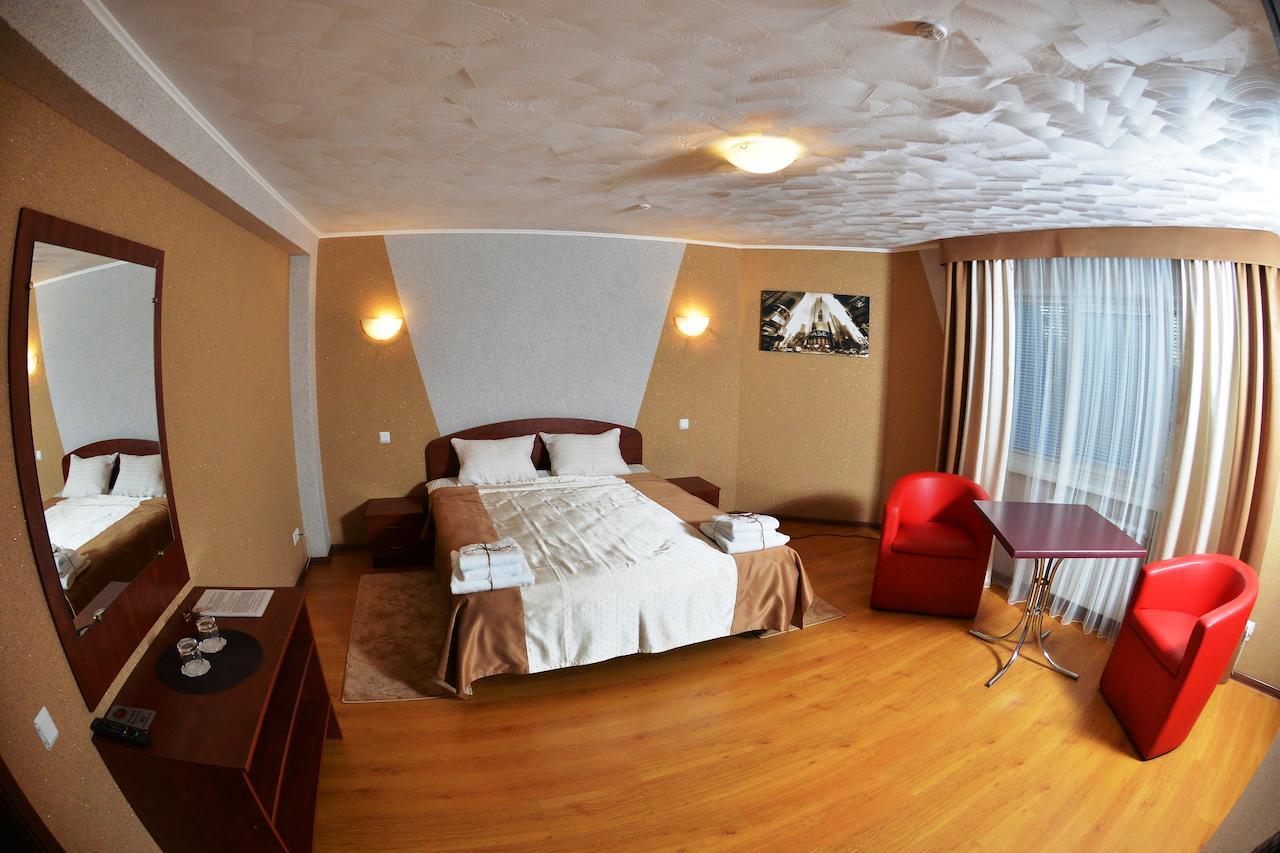 Hotel Forsage Rivne Pokoj fotografie